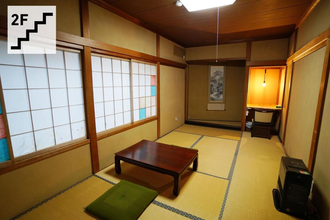 Hostel Murasaki Ryokan Takayama  Extérieur photo